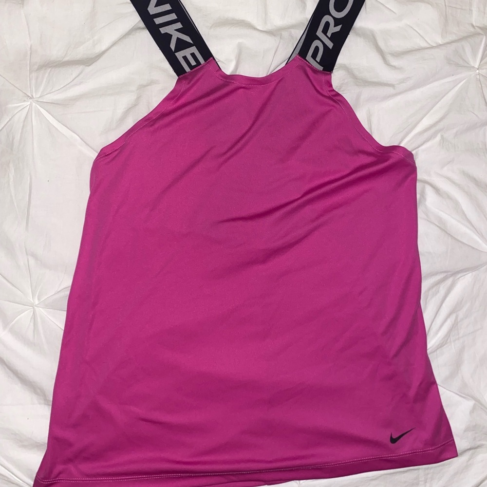 Magenta Nike workout tank